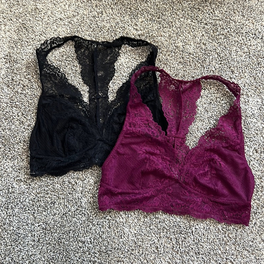 NWOT 2 Pack Lace Bralette with Razorback
